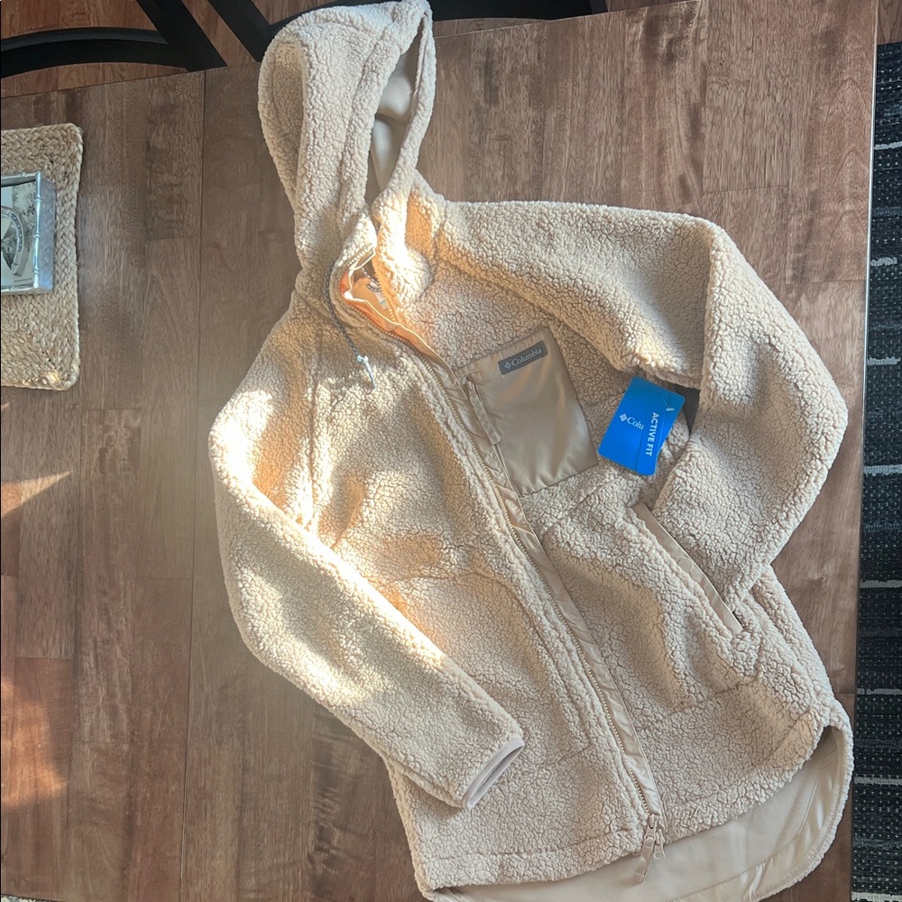 Columbia Women’s Sherpa Jacket - Canoe 🛶
